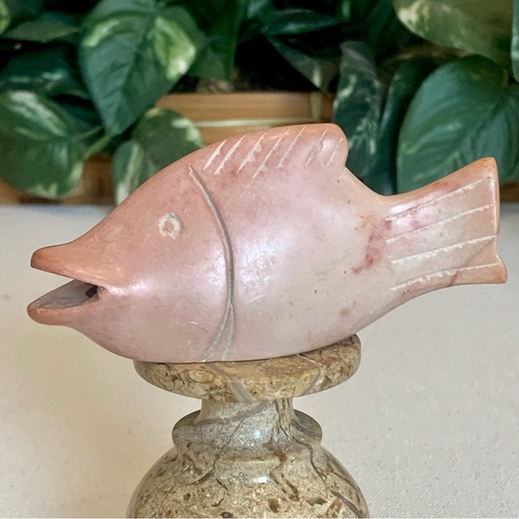 Kisii Soapstone Carved FISH Figurine Stone Big Mouth Bass Carving Animal Figure - Picture 6 of 16